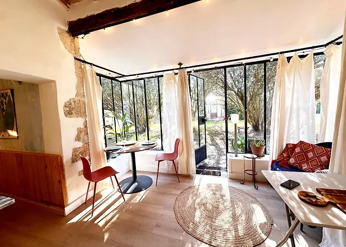 بيت للعطل *l'orangeraie* Maison Avec Jardin, Tennis, Parking