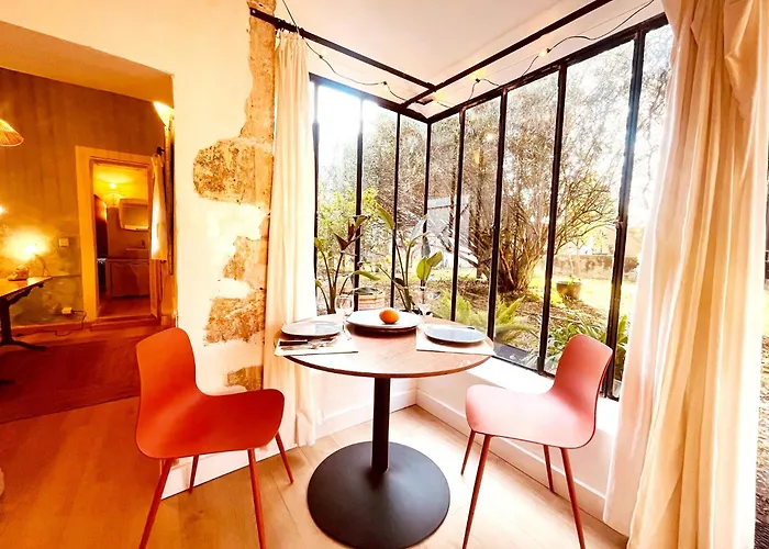 *l'orangeraie* Maison Avec Jardin, Tennis, Parking * Nîmes