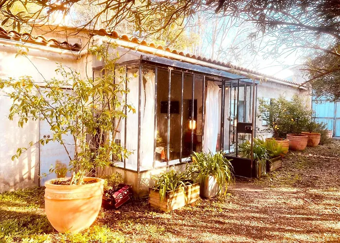 *l'orangeraie* Maison Avec Jardin, Tennis, Parking بيت للعطل نيم